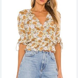 AMUSE SOCIETY Daydream Short Sleeve Woven Top in Cava